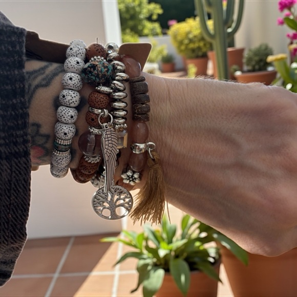 Fashion Jewelry Bohemian Charm Bracelet Set - Picture 5 of 6